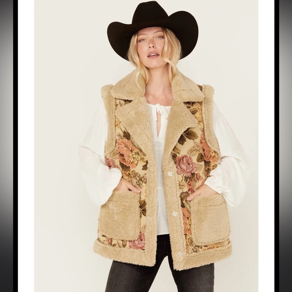 Altar'd State Tan Floral Sherpa Vest